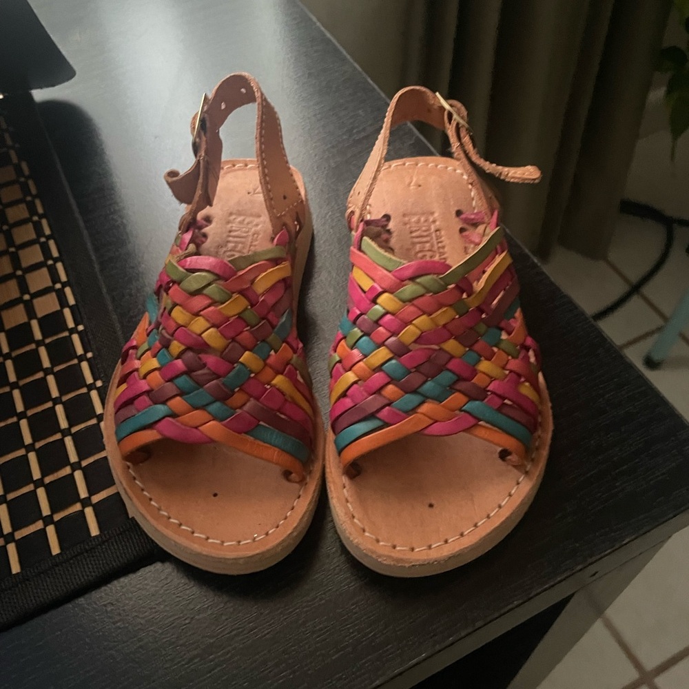 Sandals - Picture 2 of 4